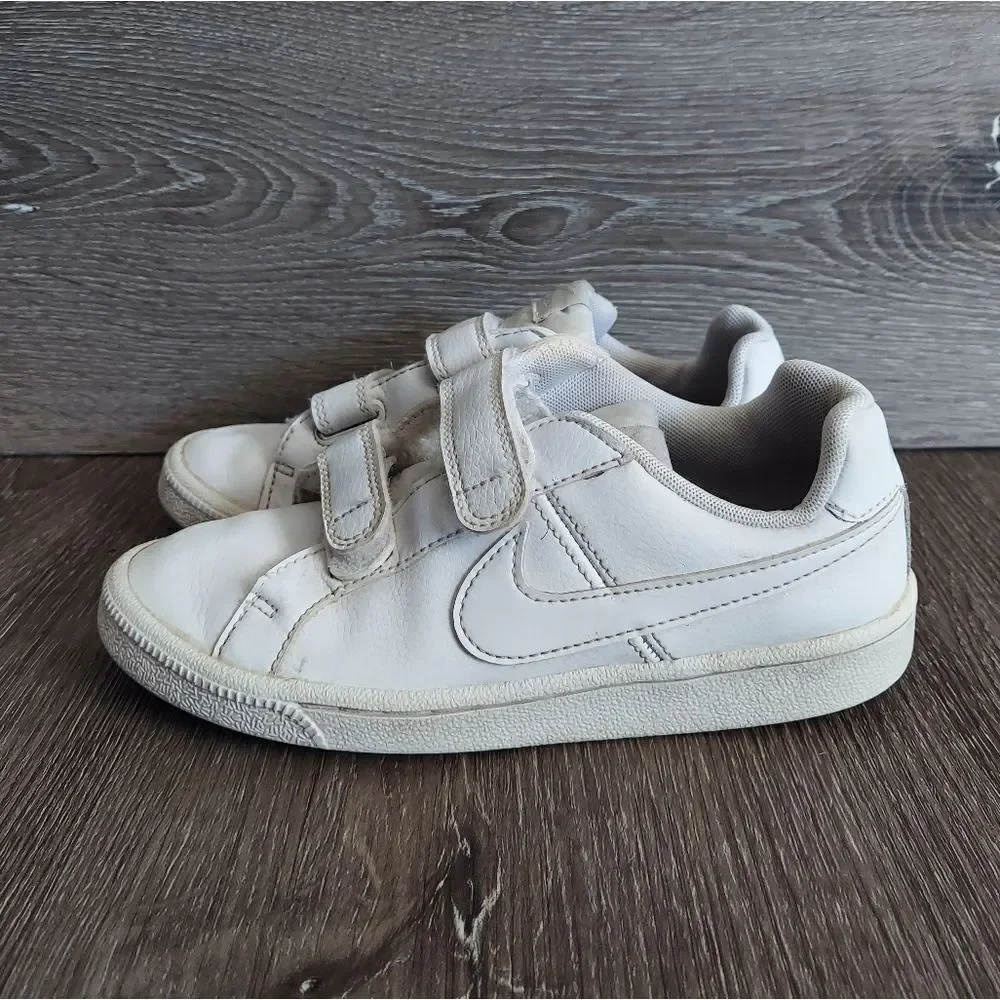 NIKE COURT ROYALE (PSV) KIDS SHOES SIZE 2Y 833536-102